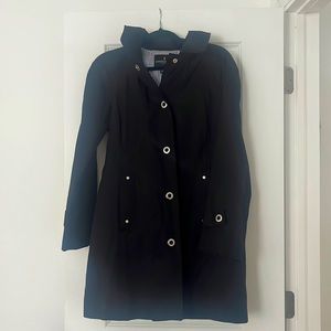 Black London Fog Trench Coat Size Small - great condition.